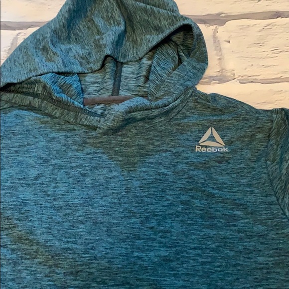 Bundle of 2 boys Reebok s/s hoodies (1 Sm / 1 Med) - Picture 4 of 5